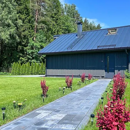 Cozy Get-away In Tammiste